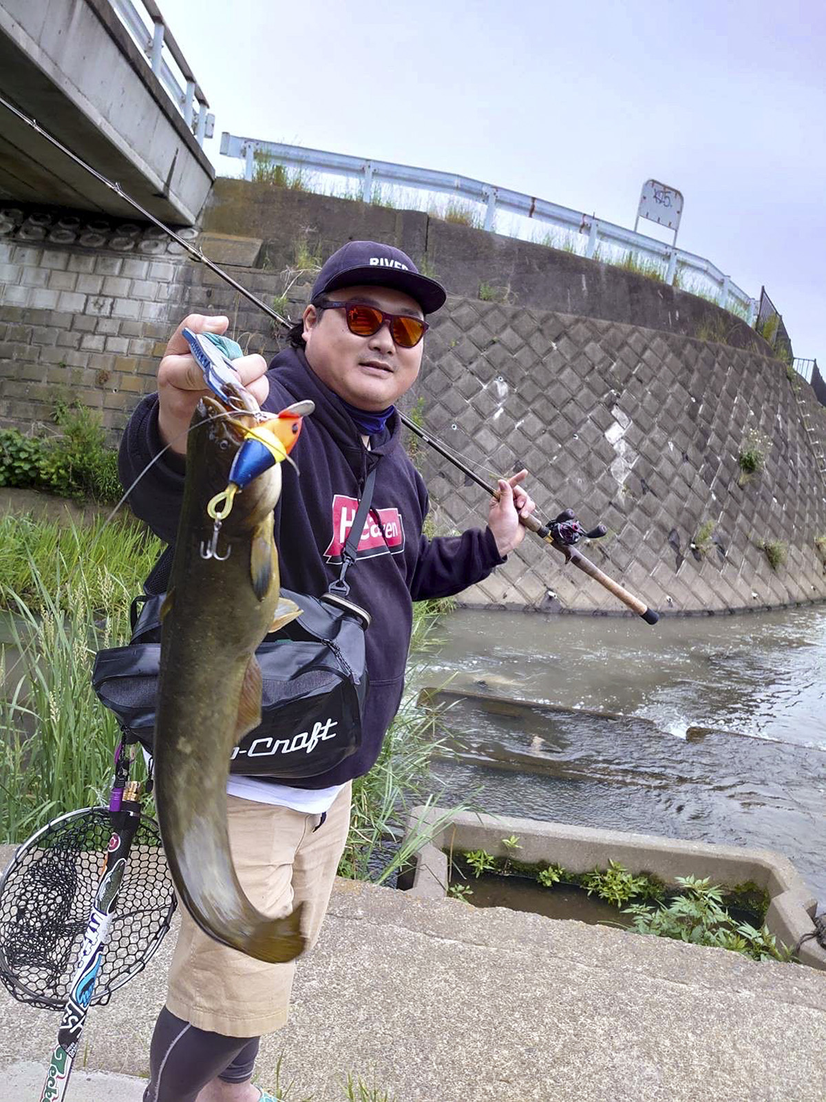 トップウォーターでねらう！ナマズ釣り入門 その3（全3回） | つり人